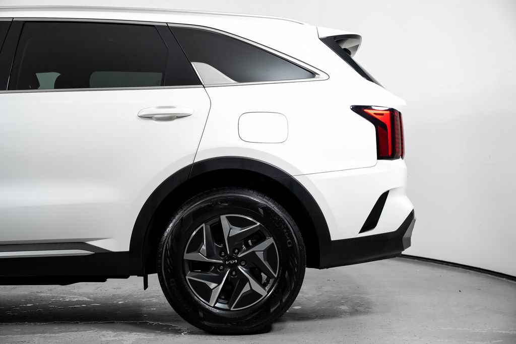 Used 2023 Kia Sorento EX FWD image 15