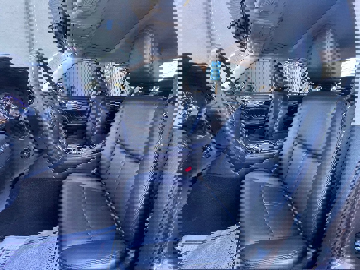 Used 2017 INFINITI Q50 Premium w/ 2.0T Premium Plus Package image 9