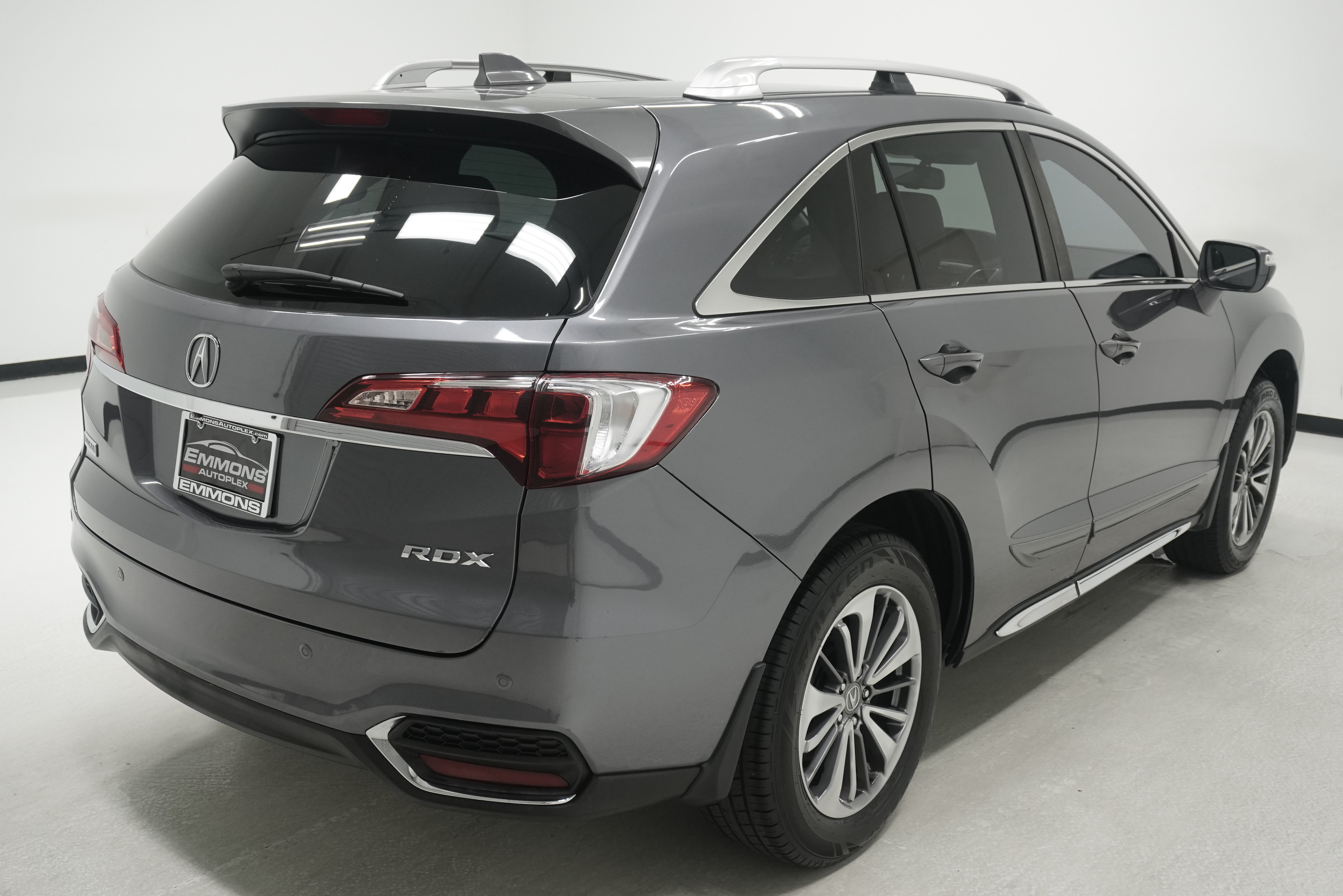 Used 2018 Acura RDX w/ Advance Package FWD image 4