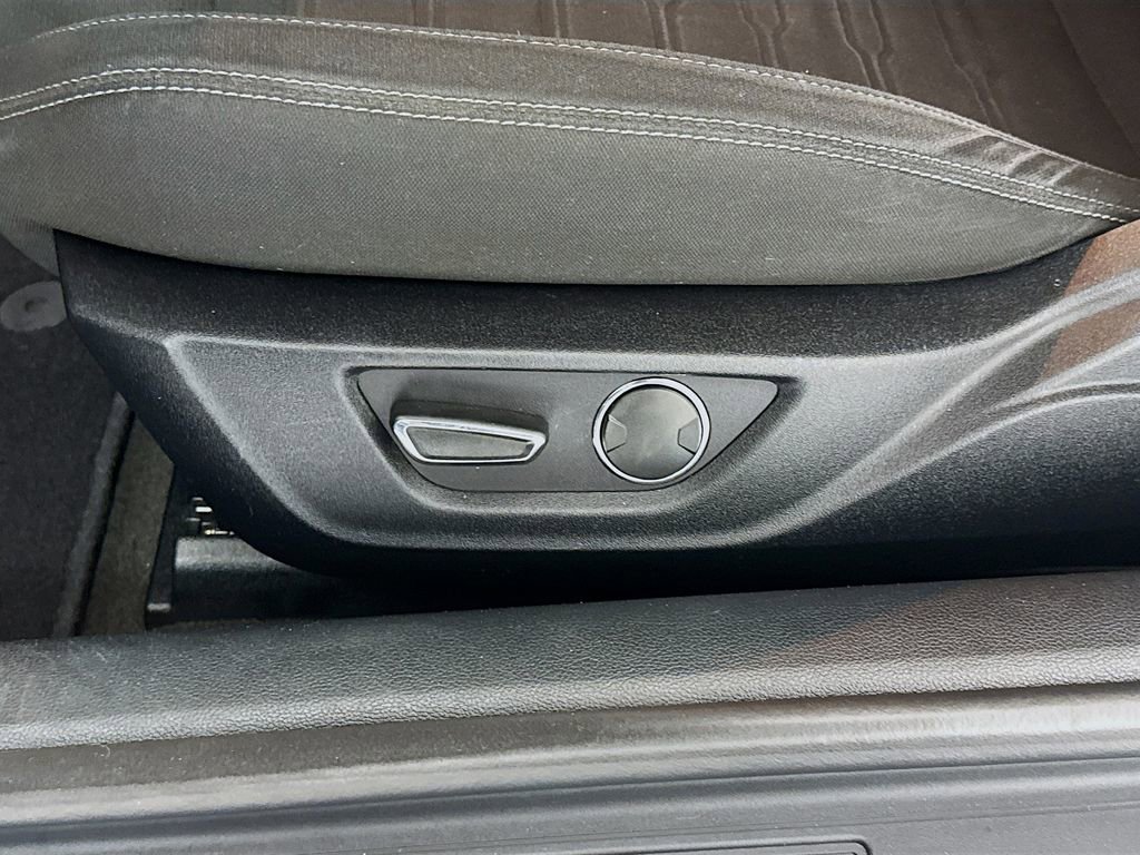 Used 2015 Ford Mustang Coupe image 15