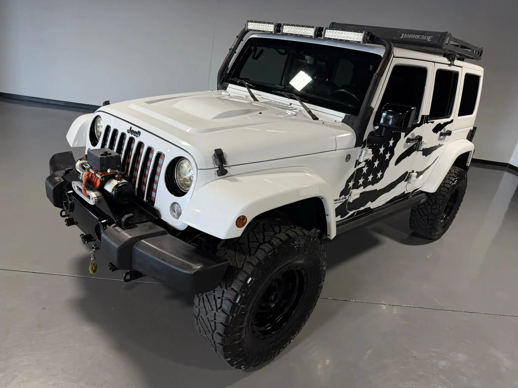 Used 2015 Jeep Wrangler Unlimited Sahara AWD/4WD image 8