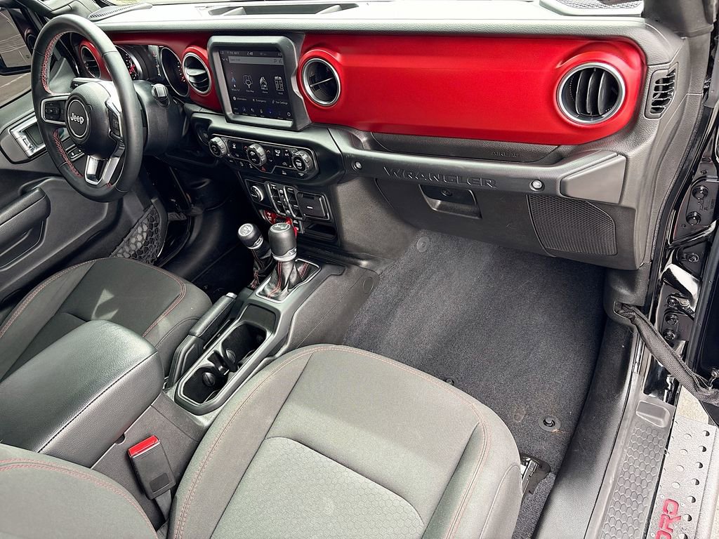Used 2022 Jeep Wrangler Unlimited Rubicon AWD/4WD image 17