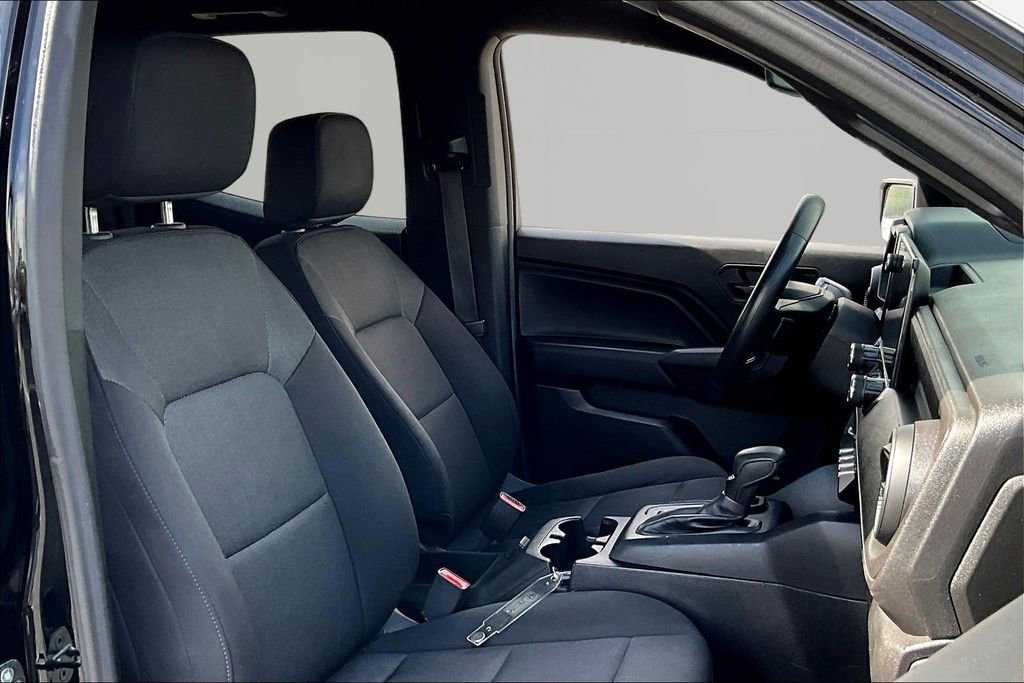 Used 2023 Chevrolet Colorado W/T image 13