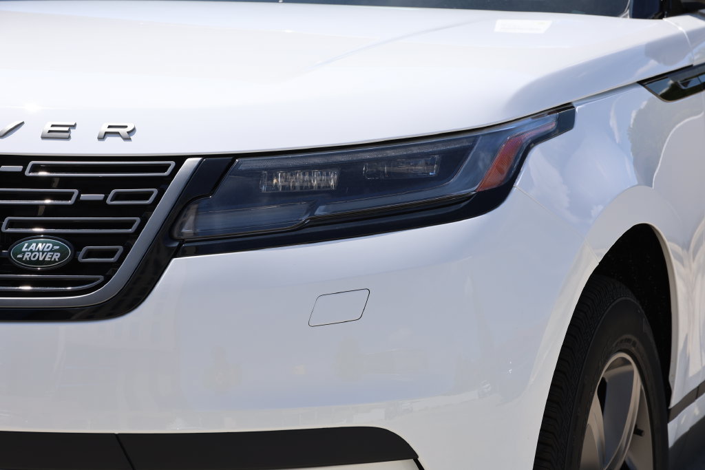 New 2026 Land Rover Range Rover Velar S AWD/4WD image 8