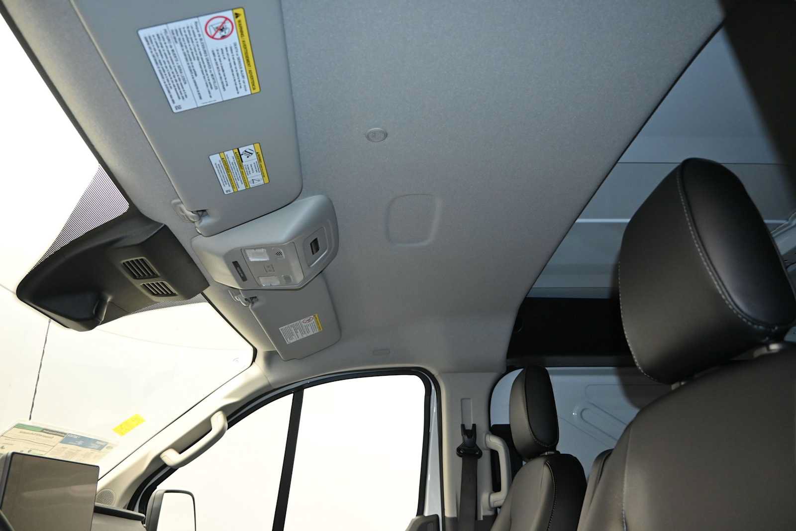New 2027 Ford Transit 150 Low Roof RWD image 25