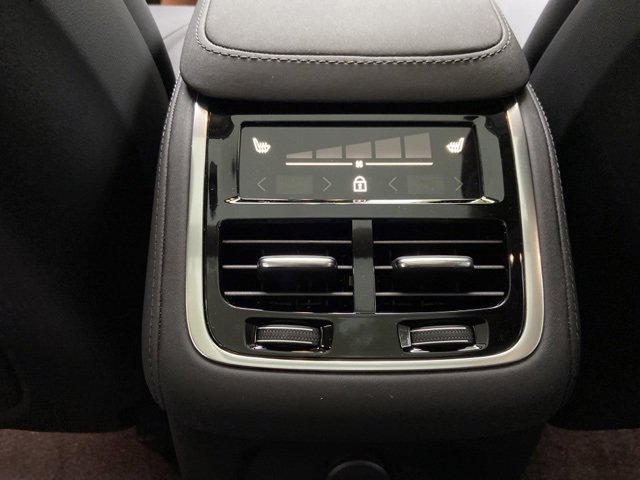 New 2026 Volvo XC90 T8 Plus image 15