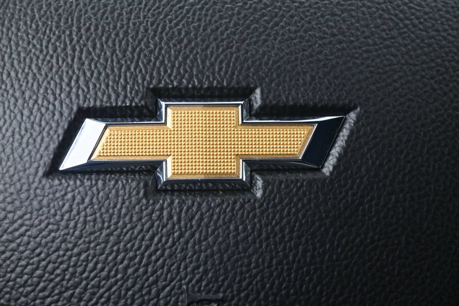 Used 2023 Chevrolet Traverse LT w/ LPO, Floor Liner Package AWD/4WD image 26