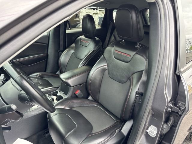 Certified 2020 Jeep Cherokee Trailhawk w/ Cold Weather Group AWD/4WD image 8