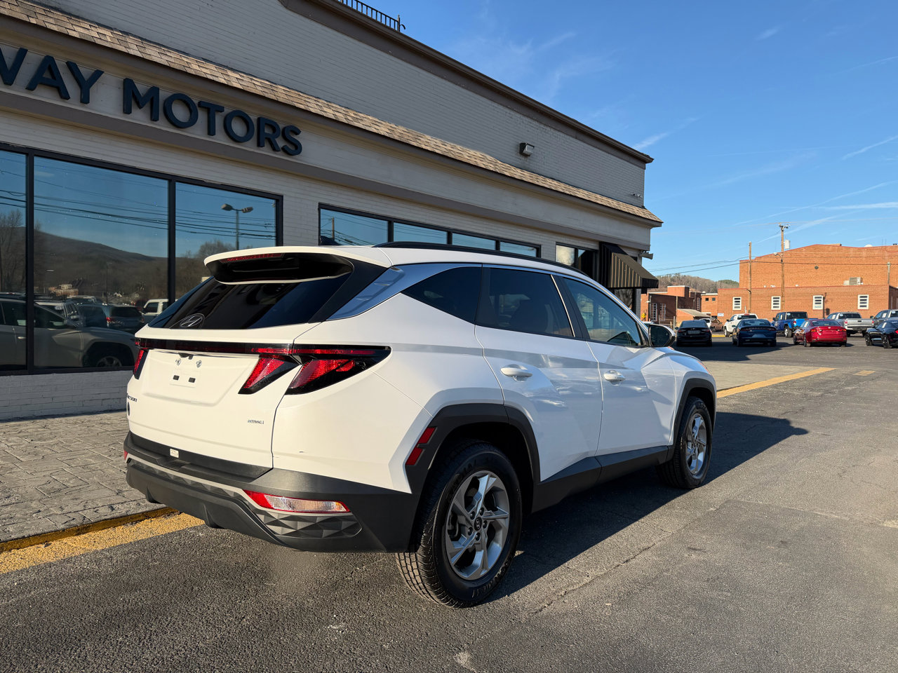 Used 2024 Hyundai Tucson SEL image 3