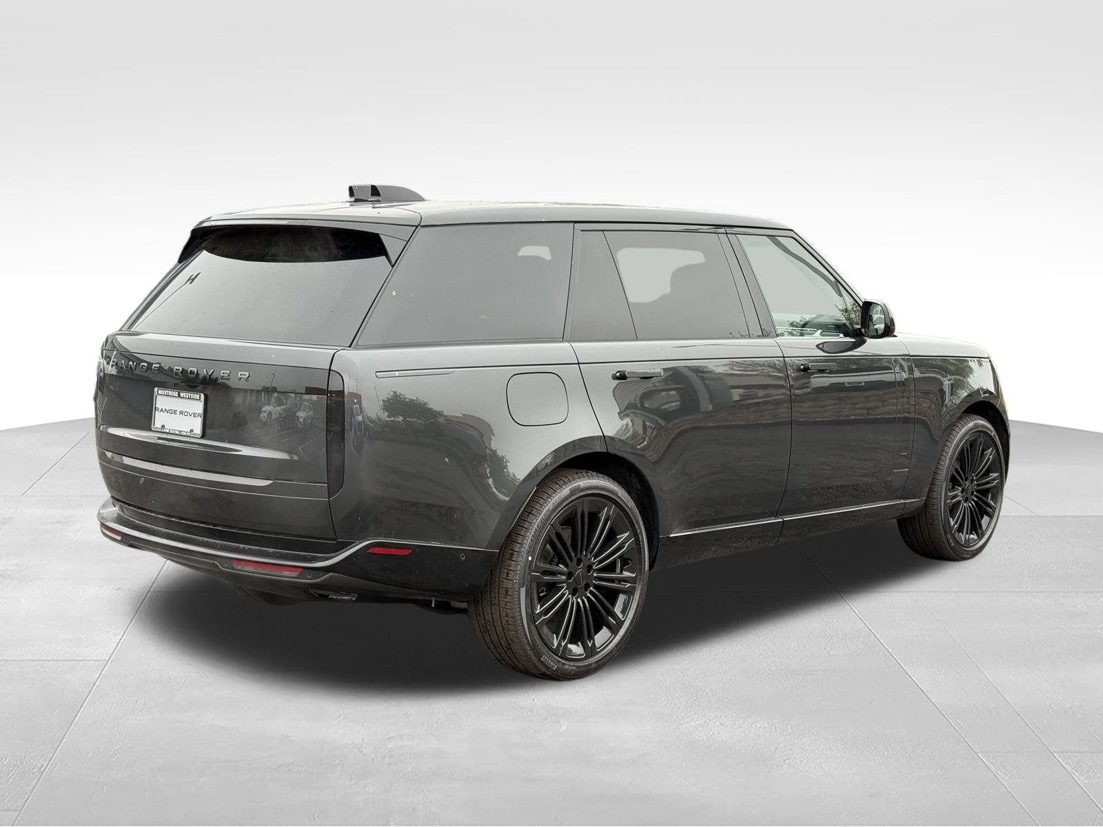 New 2026 Land Rover Range Rover Long Wheelbase SE AWD/4WD image 6