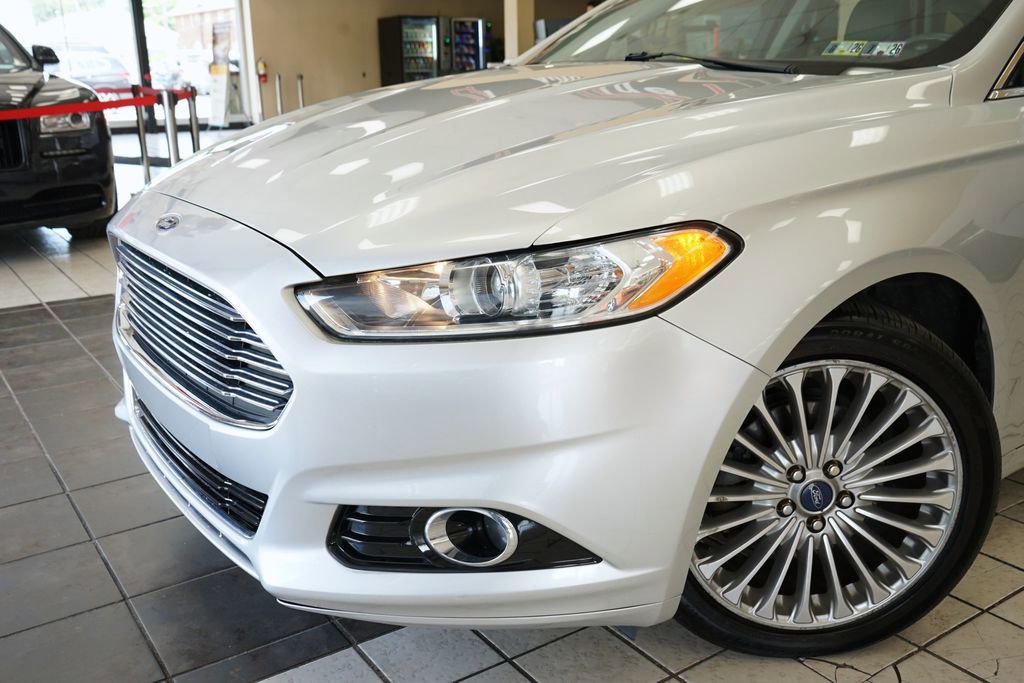 Used 2016 Ford Fusion Titanium FWD image 22