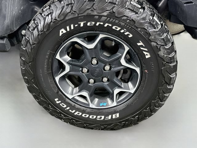 Used 2023 Jeep Wrangler Unlimited Rubicon 4xe w/ Cold Weather Group AWD/4WD image 32