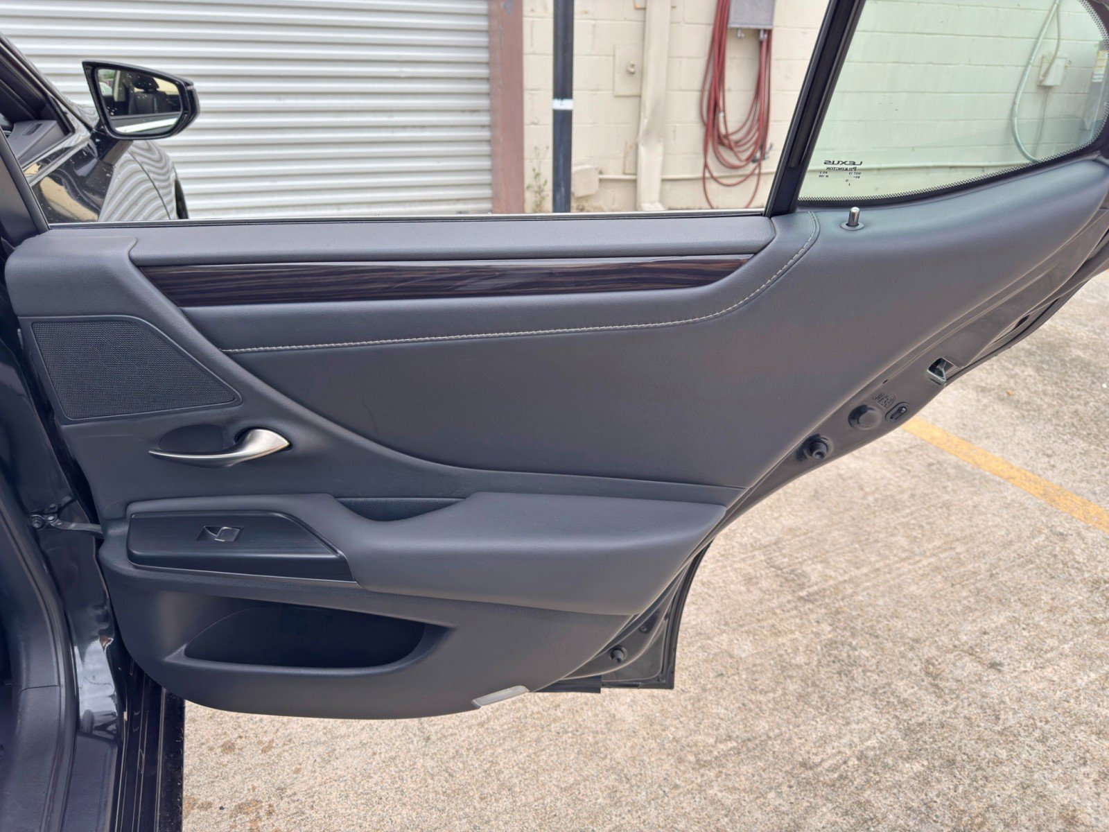 Used 2021 Lexus ES 300h w/ Premium Package FWD image 47