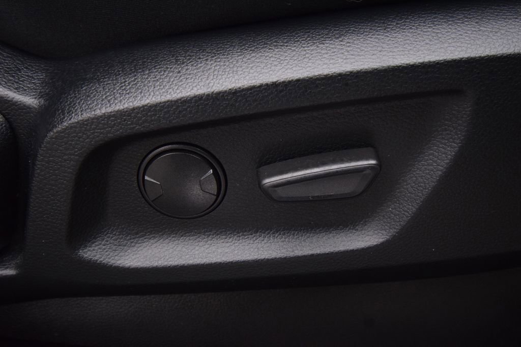 Used 2022 Ford Ranger Lariat w/ Equipment Group 501A High image 29