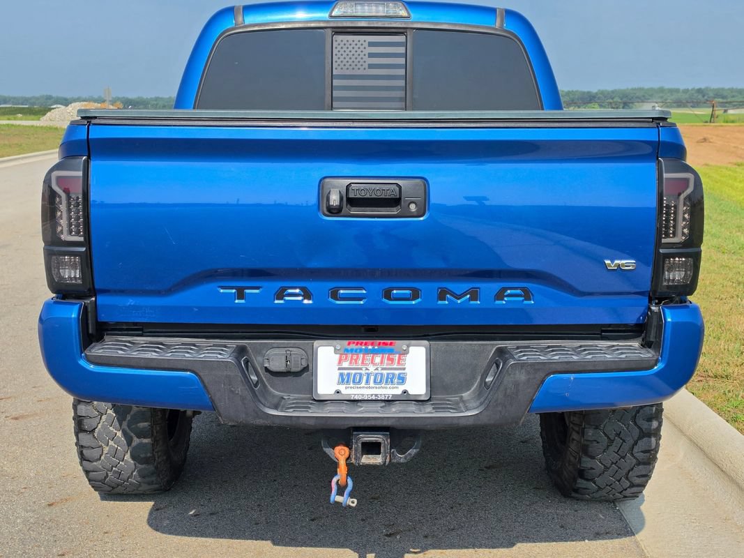 Used 2016 Toyota Tacoma TRD Sport w/ Towing Package AWD/4WD image 7