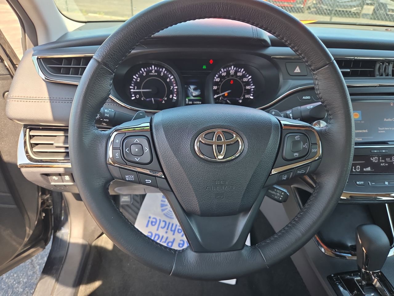 Used 2018 Toyota Avalon XLE FWD image 25