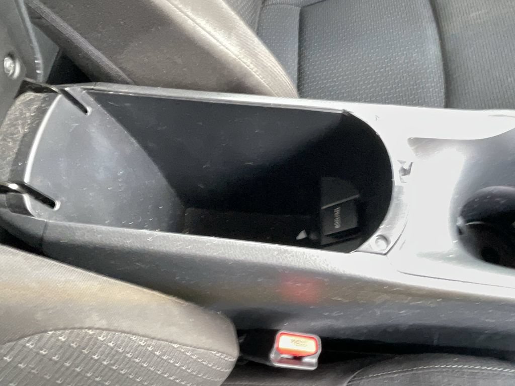 Used 2019 Toyota C-HR LE FWD image 28