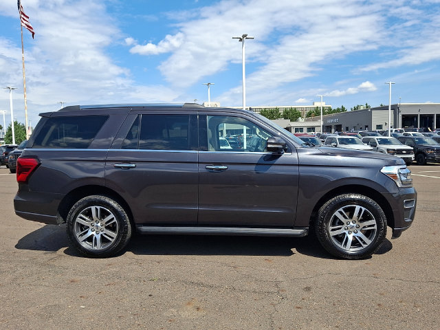 Certified 2024 Ford Expedition Limited AWD/4WD image 7