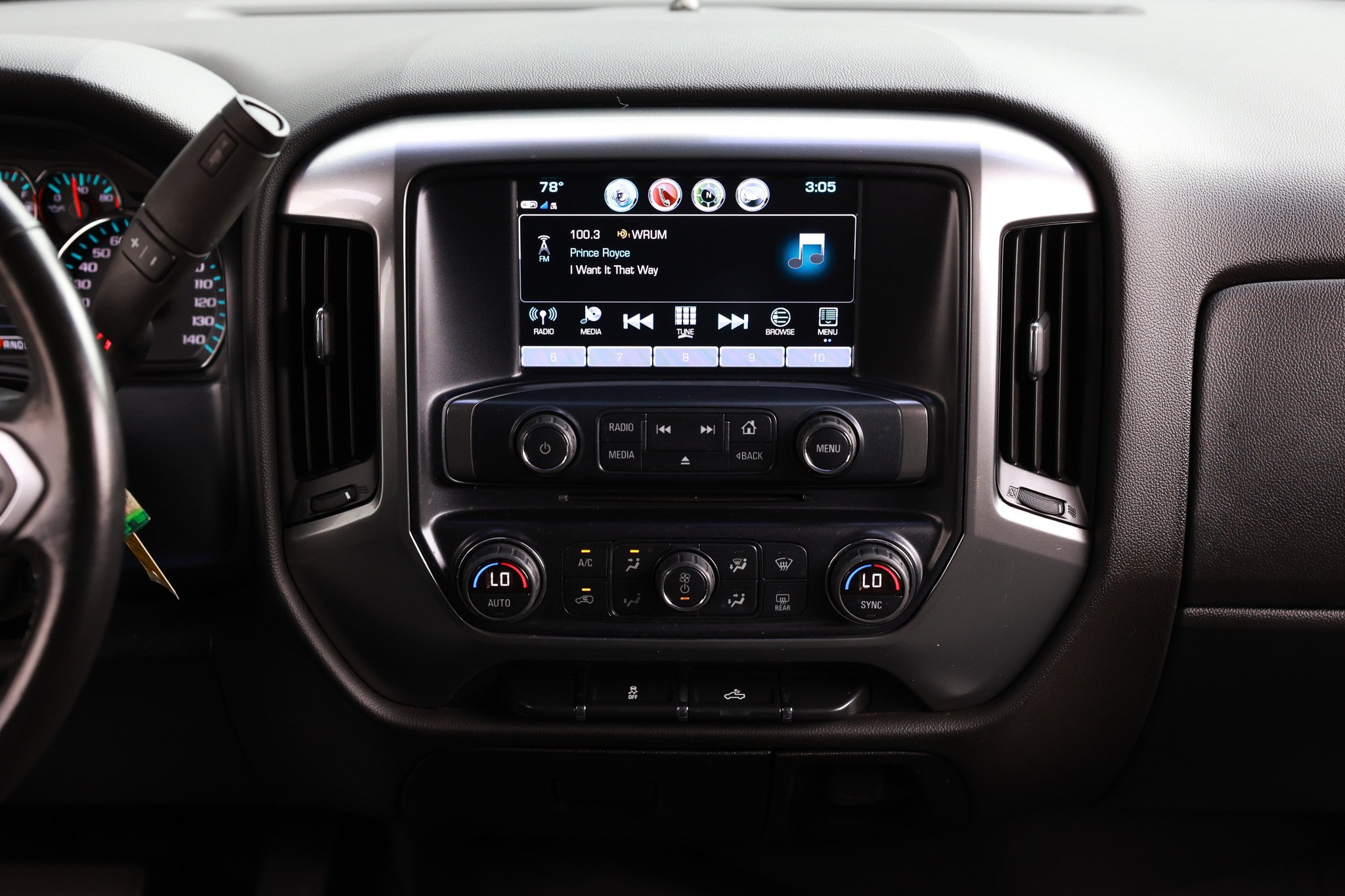Used 2019 Chevrolet Silverado 1500 LT w/ All Star Edition AWD/4WD image 39