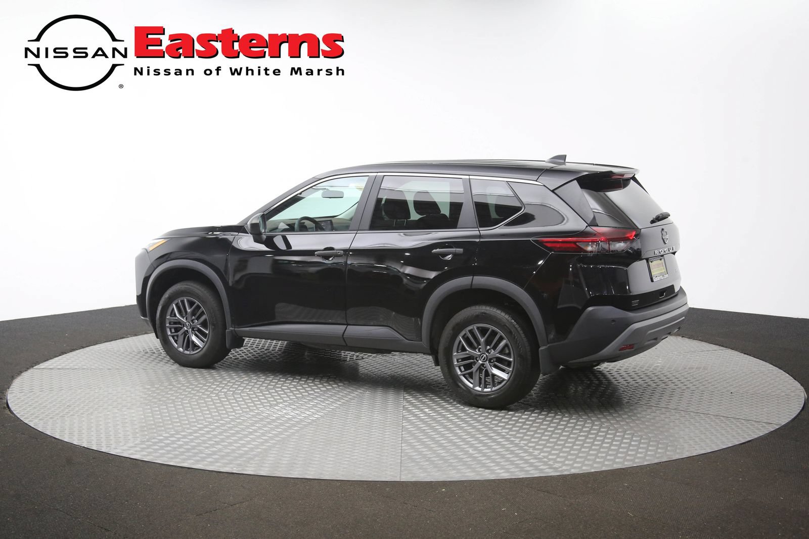 Used 2023 Nissan Rogue S AWD/4WD image 59