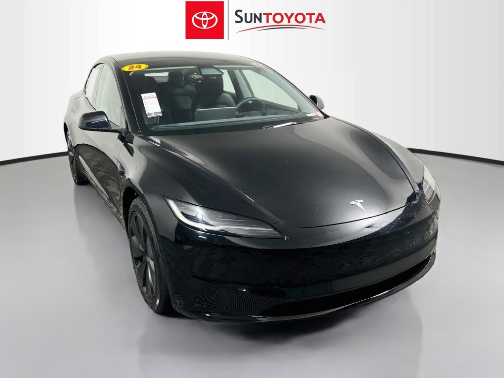 Used 2024 Tesla Model 3 Standard Range RWD image 1