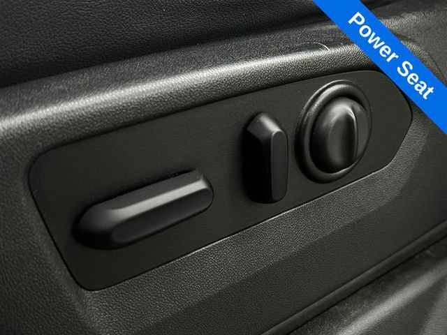 Used 2020 Chevrolet Silverado 1500 LTZ w/ LTZ Plus Package AWD/4WD image 17