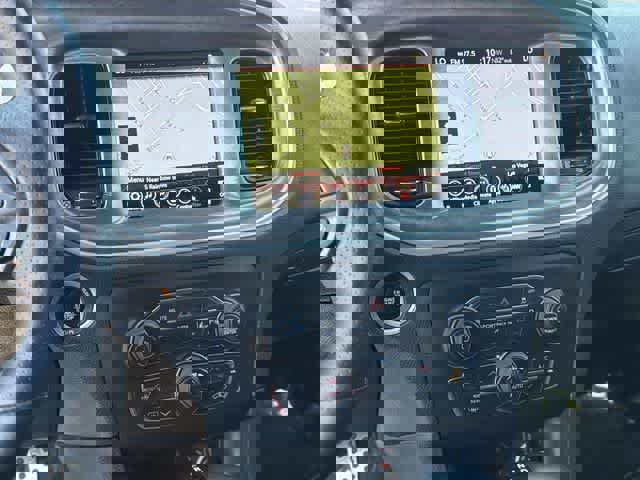 Used 2017 Dodge Charger R/T image 21