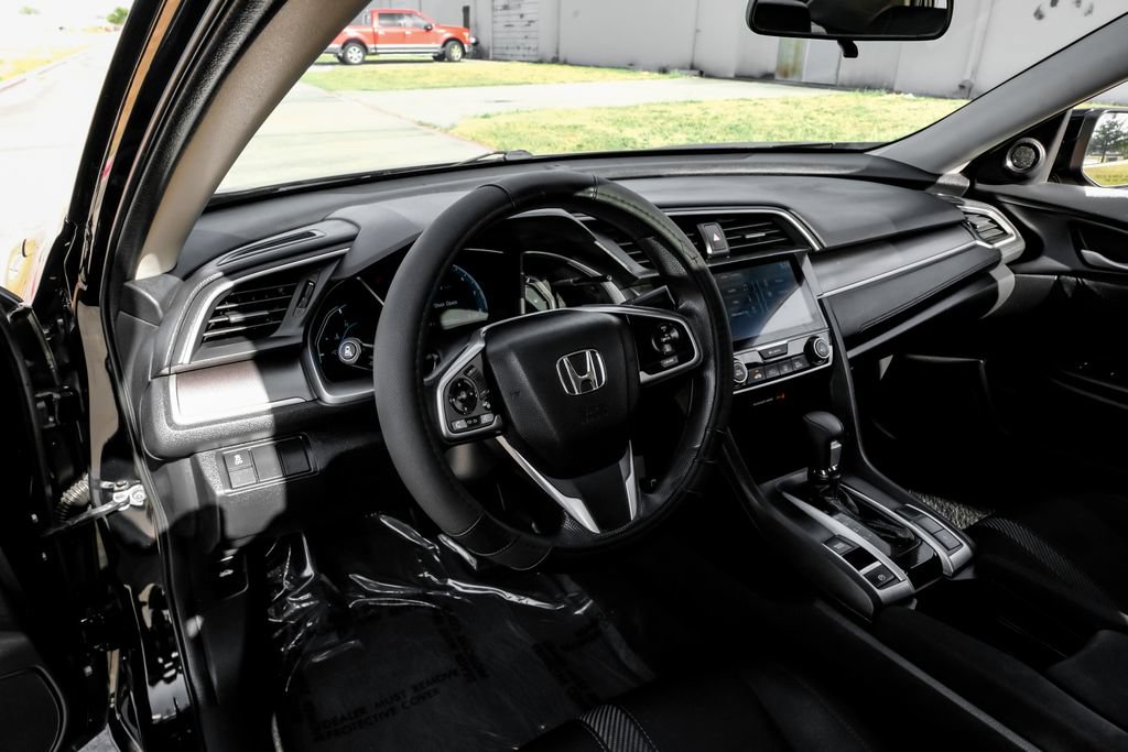 Used 2018 Honda Civic EX image 4
