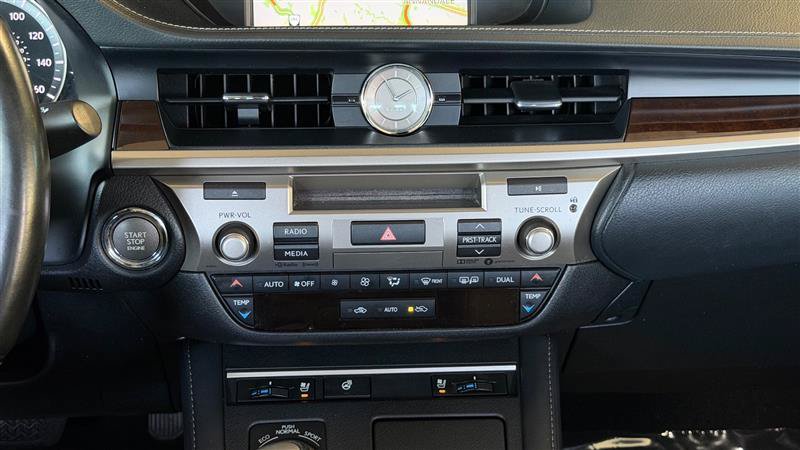 Used 2018 Lexus ES 350 w/ Navigation System Package FWD image 27