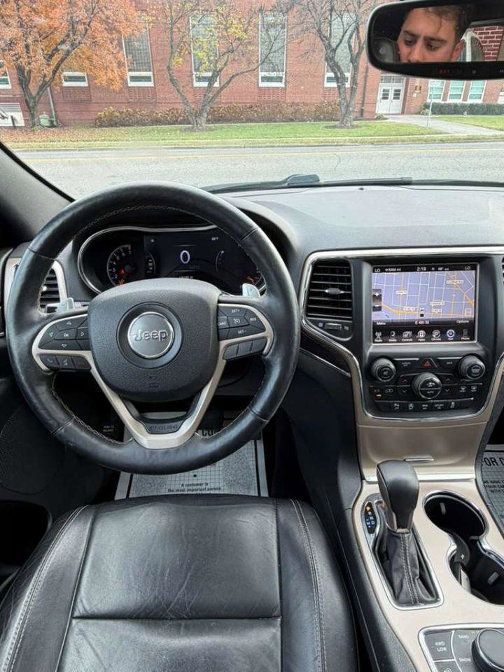 Used 2017 Jeep Grand Cherokee Limited AWD/4WD image 24
