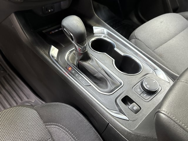 Used 2023 Chevrolet Traverse LT image 24