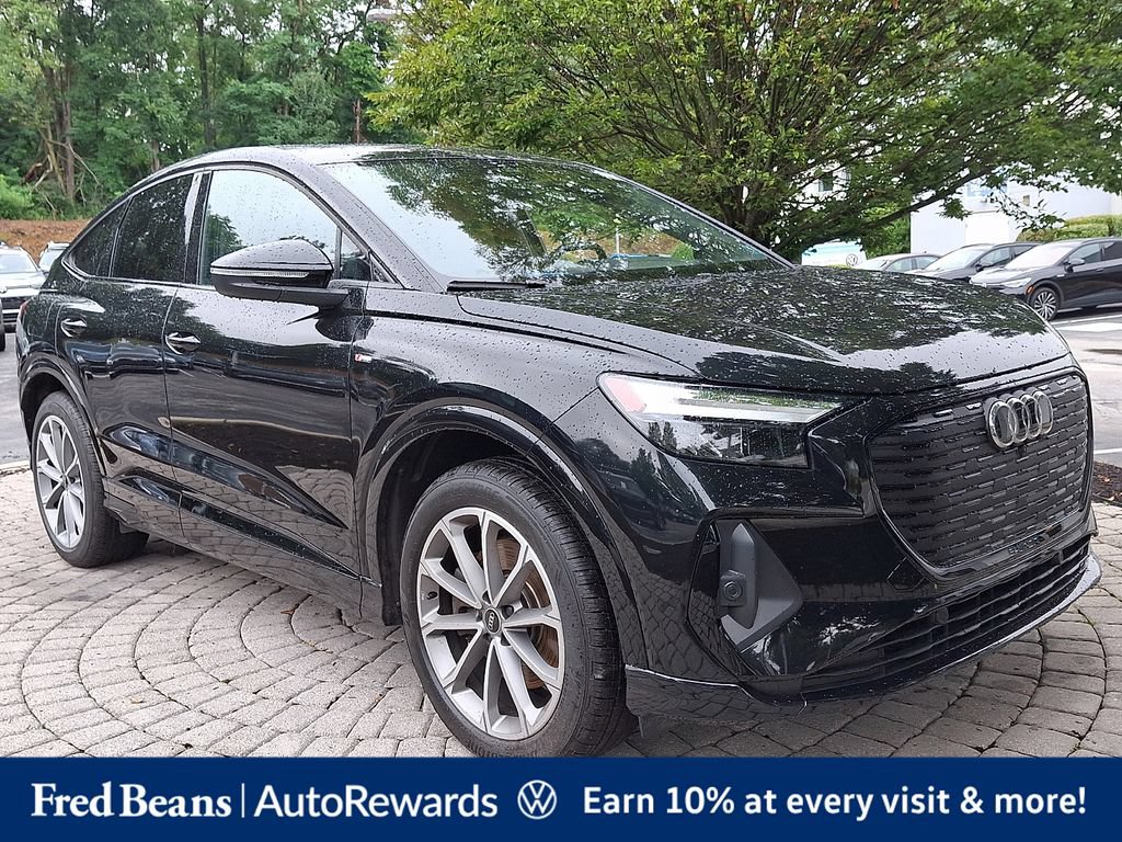 Used 2022 Audi Q4 e-tron Premium Plus w/ Premium Plus AWD/4WD video 1