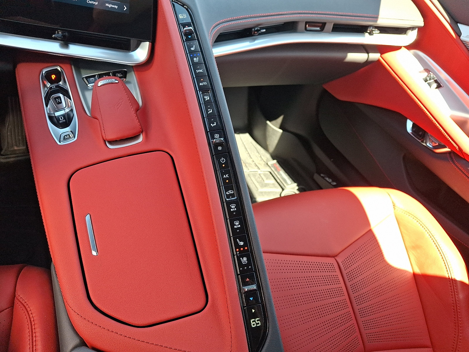 Certified 2024 Chevrolet Corvette Stingray Preferred Cpe w/ Z51 Performance Package RWD image 15