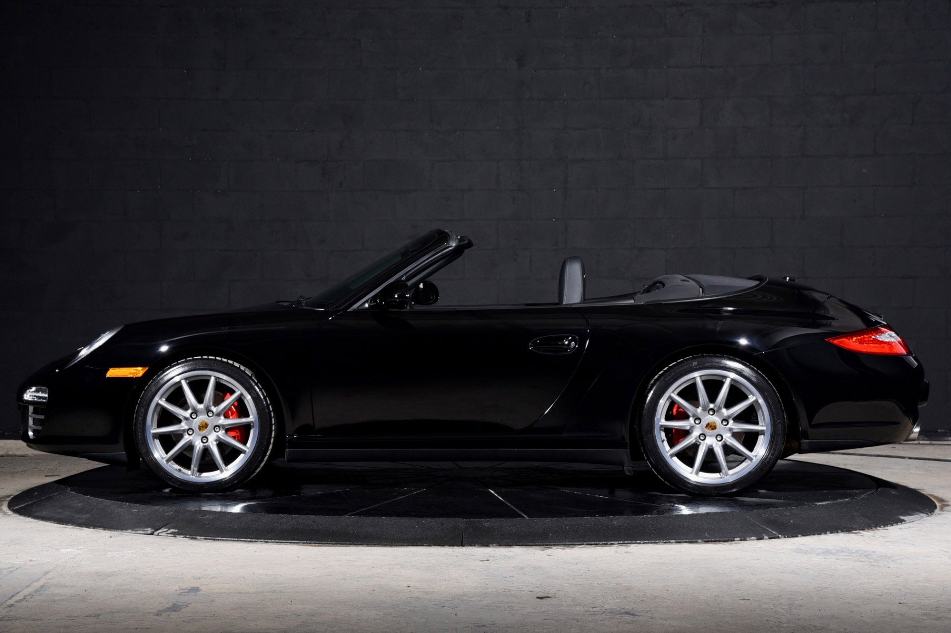 Used 2010 Porsche 911 Carrera 4S image 11