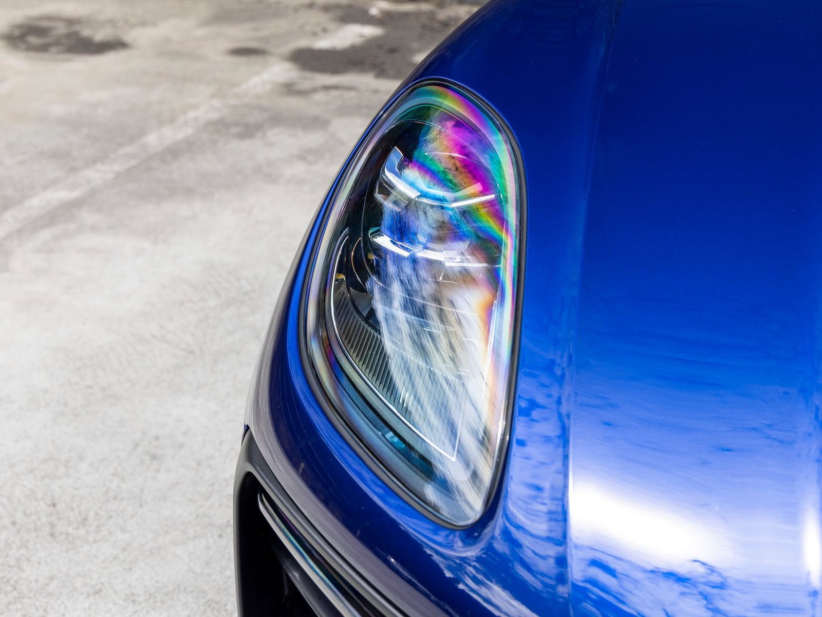 Certified 2026 Porsche Macan AWD/4WD image 14