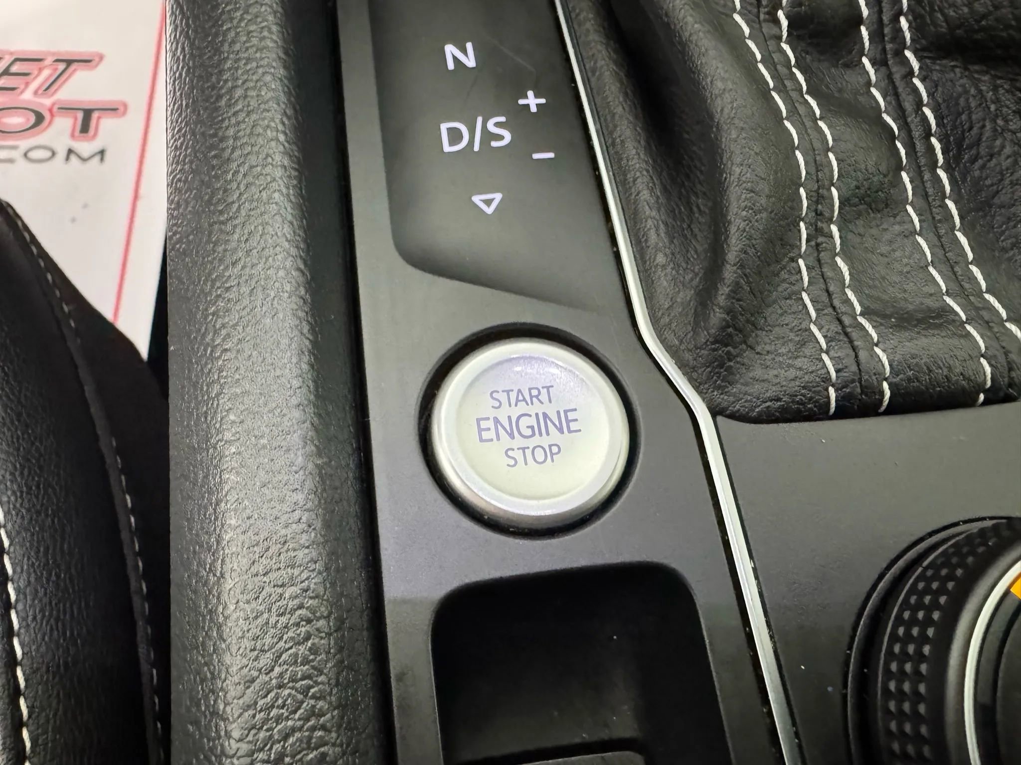 Used 2021 Volkswagen Atlas SE image 18