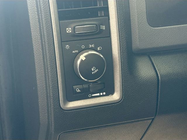 Used 2014 RAM 1500 Express AWD/4WD image 11