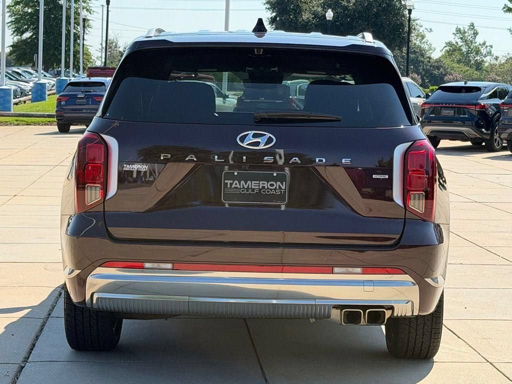 Used 2024 Hyundai Palisade Calligraphy AWD/4WD image 3