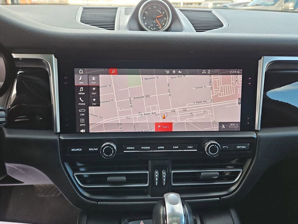 Used 2021 Porsche Macan S image 14