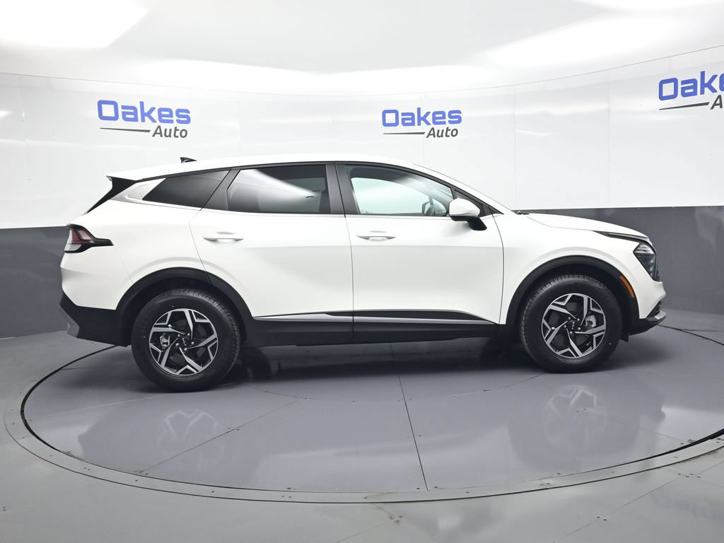 Certified 2024 Kia Sportage LX AWD/4WD image 9