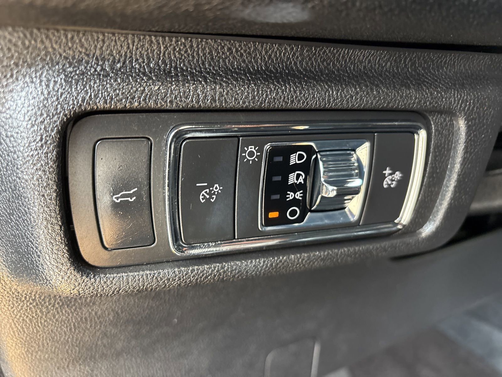 Used 2021 Lincoln Corsair FWD w/ Equipment Group 101A image 13