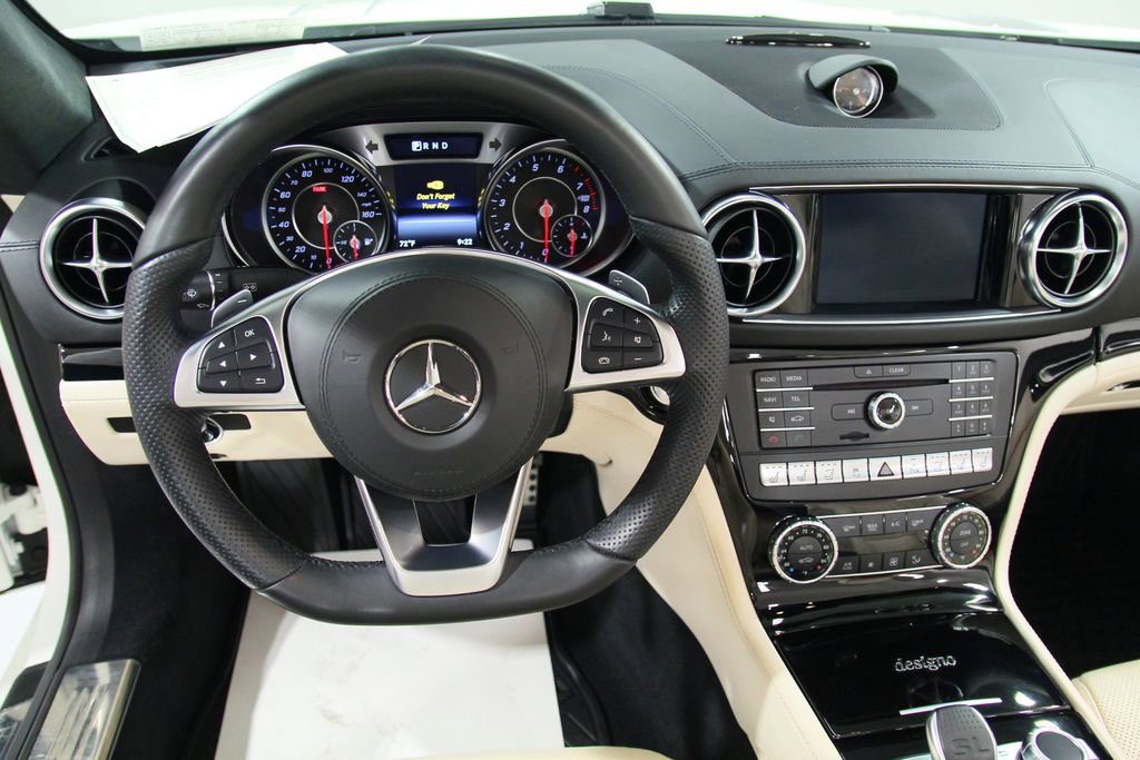 Used 2018 Mercedes-Benz SL 550 image 20