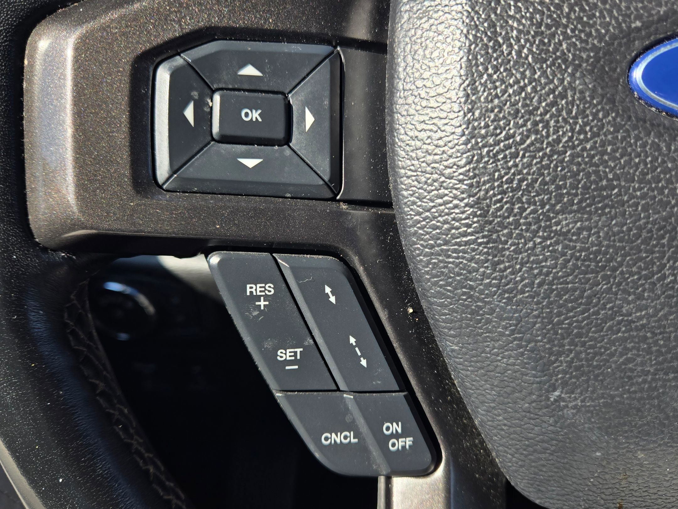 Used 2021 Ford Expedition Limited image 24