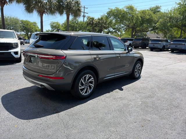 Used 2025 Lincoln Corsair AWD w/ Equipment Group 101A image 8