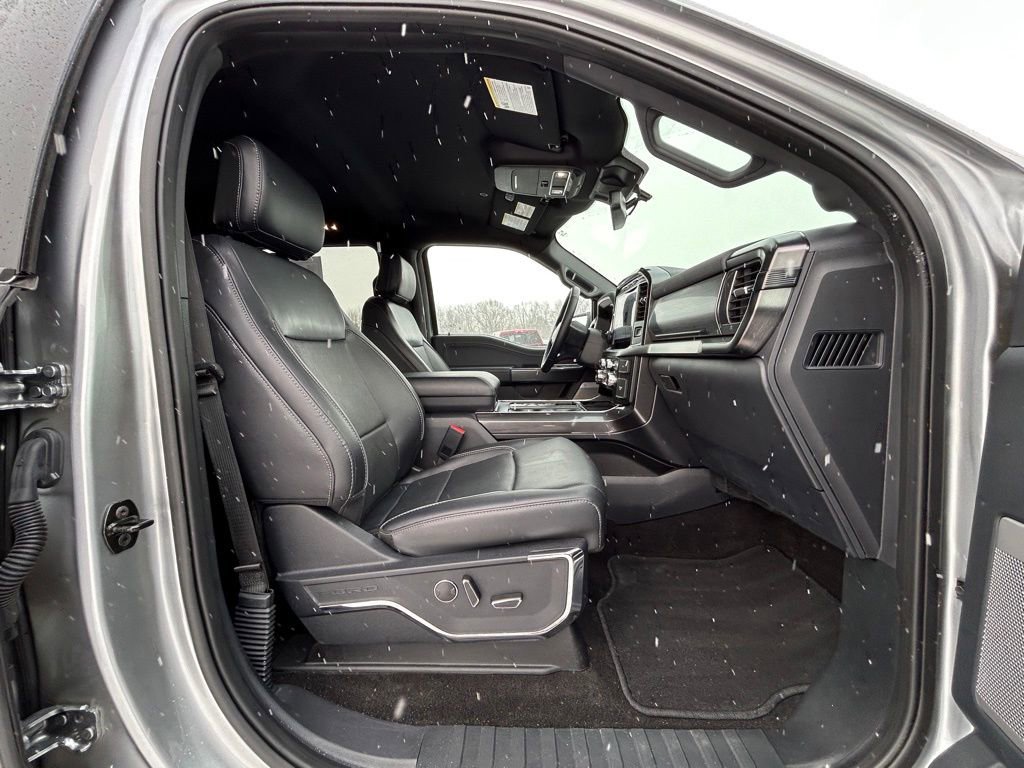 Used 2023 Ford F150 Lariat w/ Equipment Group 502A High image 22