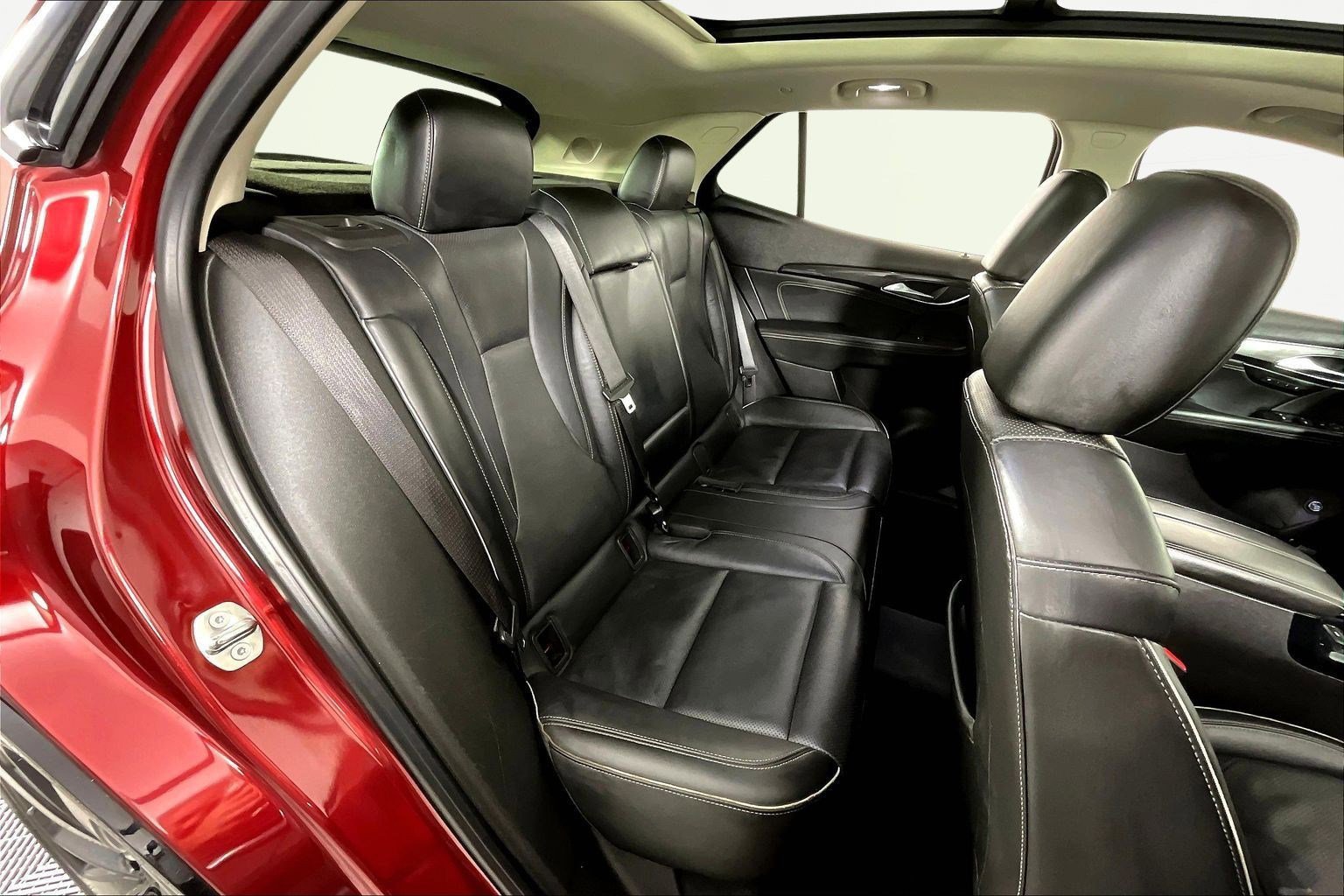 Used 2021 Buick Envision Essence w/ Technology Package I image 25