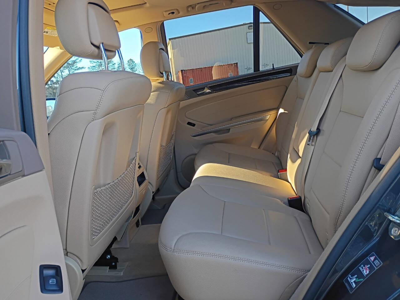 Used 2010 Mercedes-Benz ML 350 2WD image 18