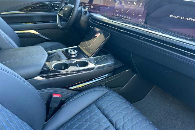 New 2026 Cadillac Escalade IQ Sport 1 w/ LPO, ONYX Package image 16