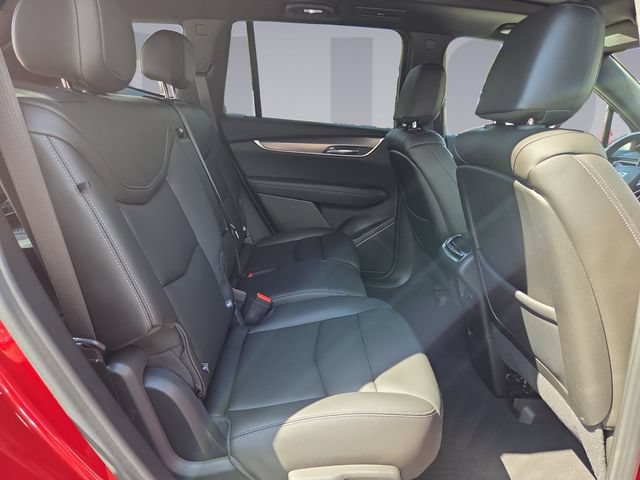 Used 2024 Cadillac XT6 Luxury w/ LPO, Floor Liner Package AWD/4WD image 18
