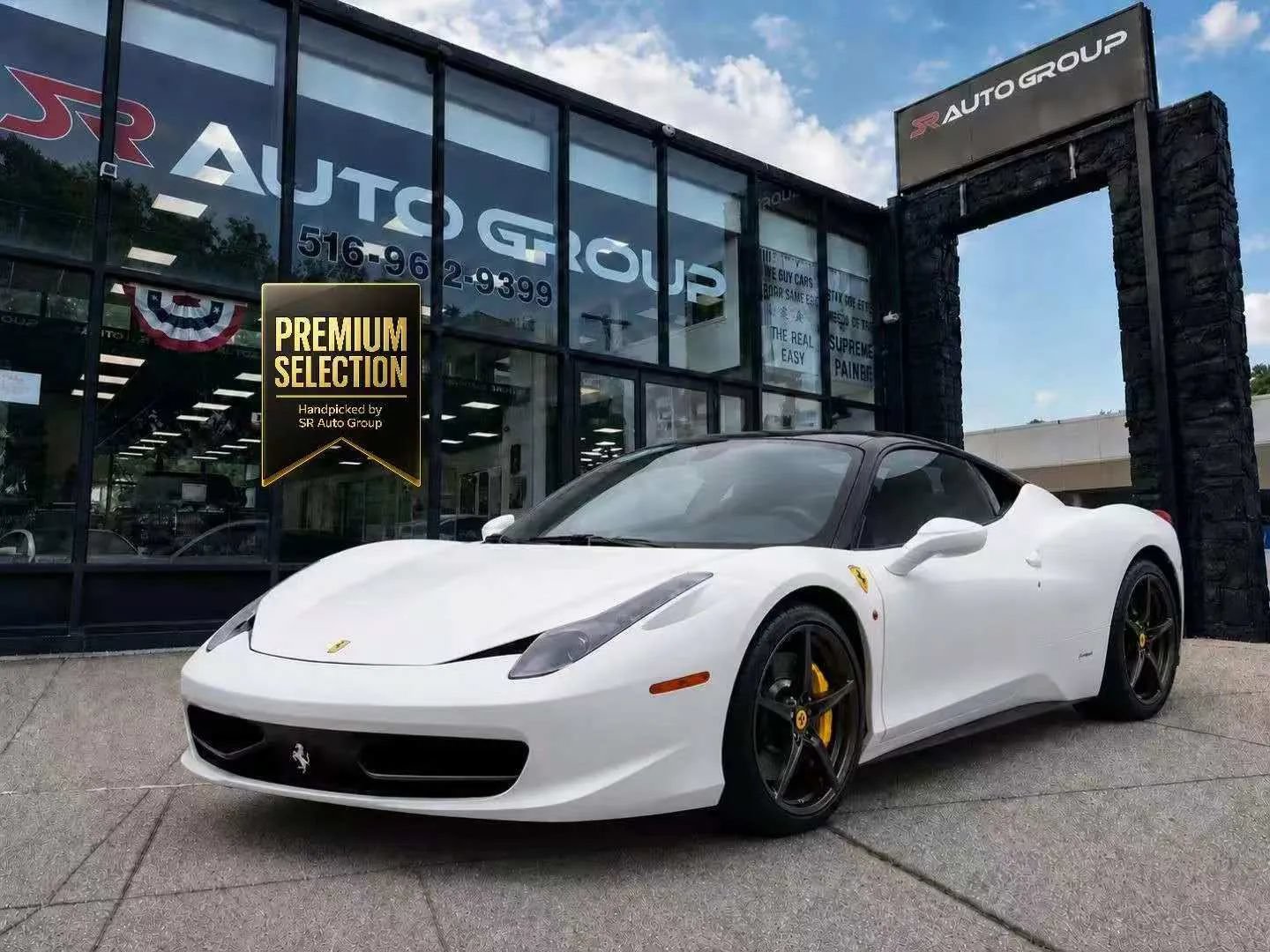 Used 2015 Ferrari 458 Italia Coupe RWD image 1